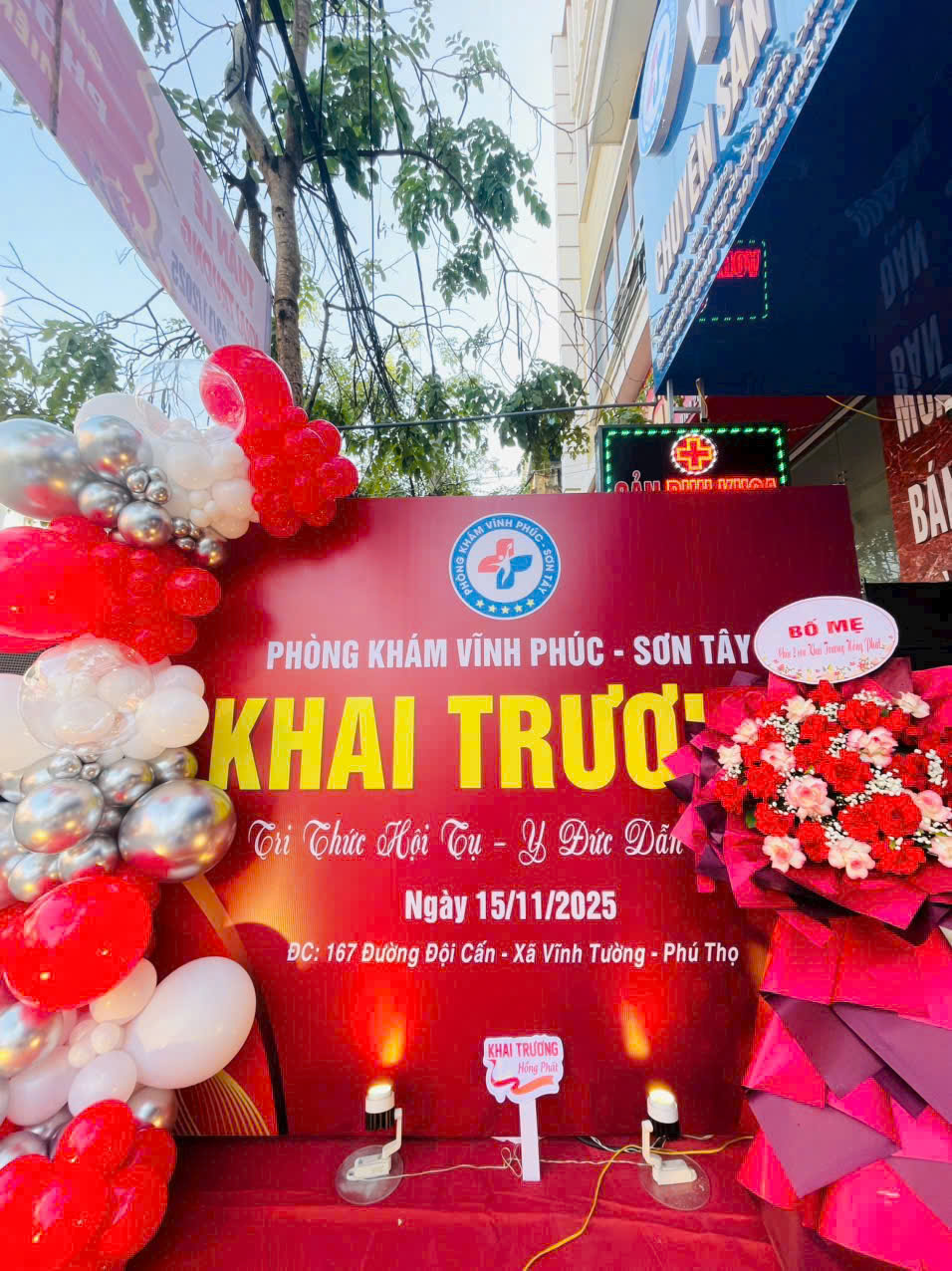 Hinh anh khai truong (1)