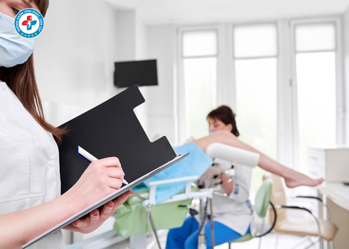 khám phụ khoa tại Vĩnh Tường (6)