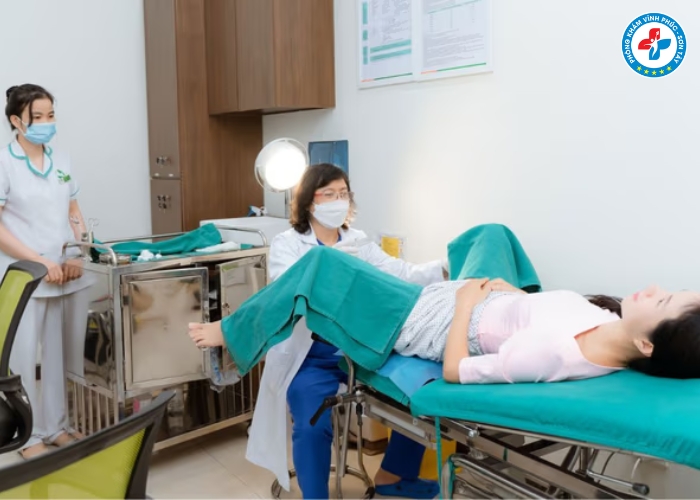 Trước khi đi khám phụ khoa cần chuẩn bị gì (6) Trước khi đi khám phụ khoa cần chuẩn bị gì (6)