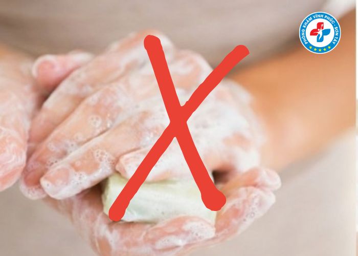 Cách vệ sinh vùng kín sau khi quan hệ (3)