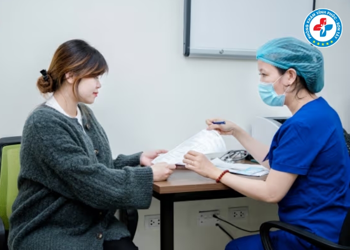 Có nên đi khám phụ khoa khi đang hành kinh (6) Có nên đi khám phụ khoa khi đang hành kinh (6)
