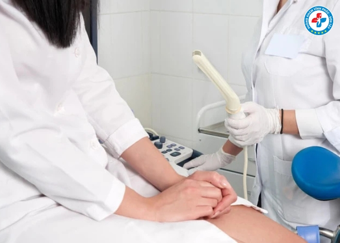 Khám phụ khoa có cần cạo lông không